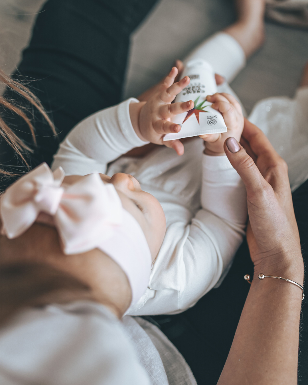 קרם גוף ופנים לתינוק