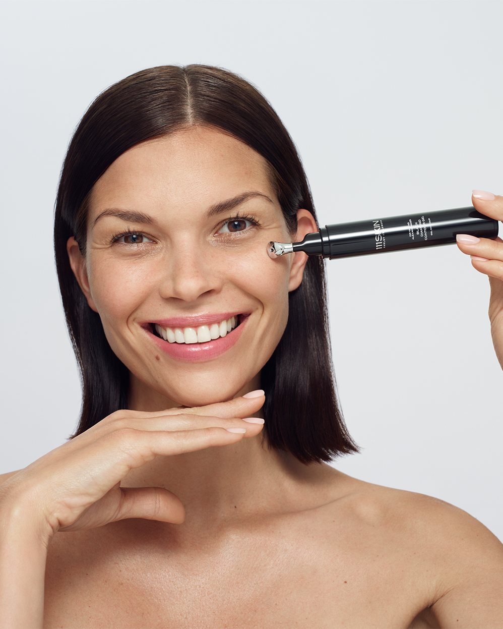 Roll contour to the eyes - black diamond