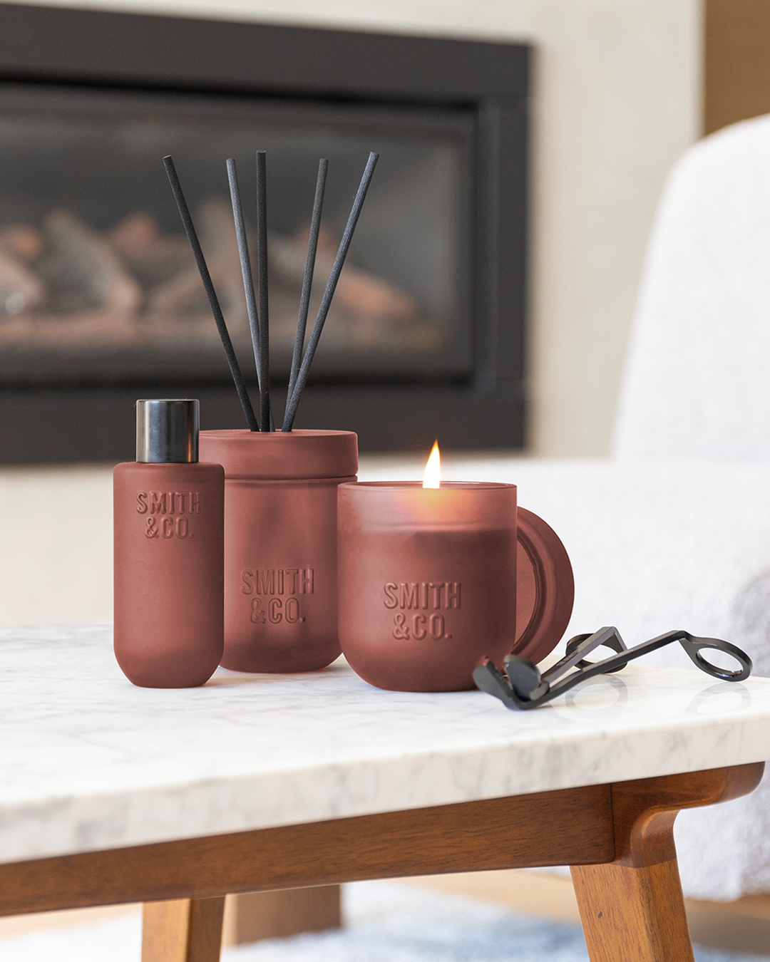 ספריי אווירה Smith & Co. - Black Oud  & Saffron