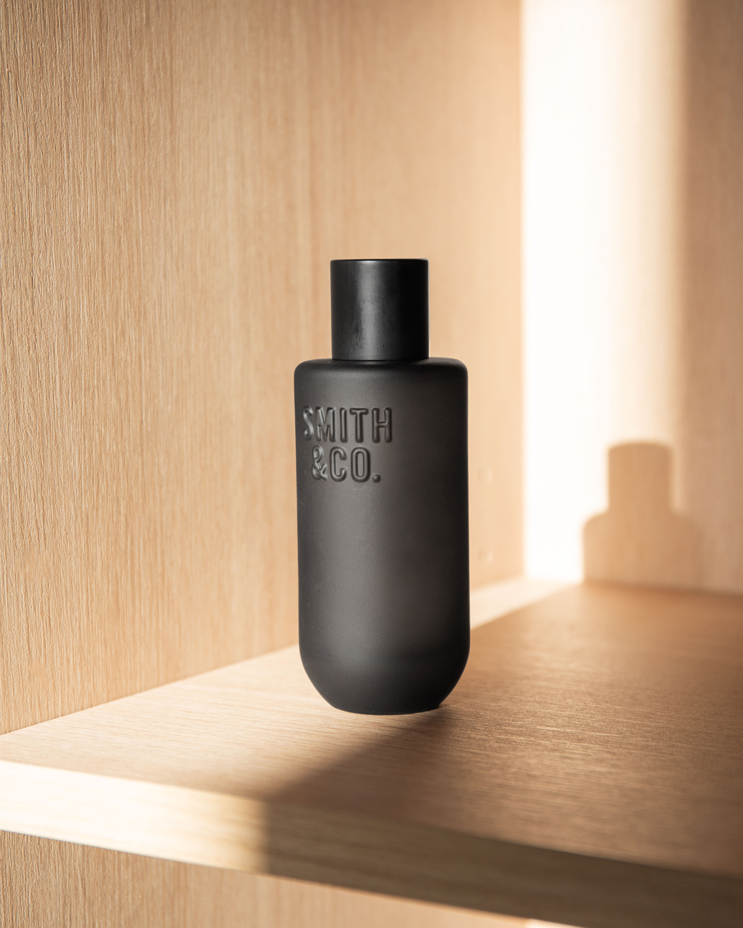 ספריי אווירה Smith & Co. - Tabac & Cedarwood