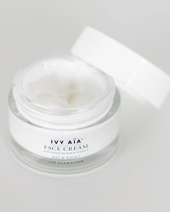 HOLIDAY GLOW -  מארז חגיגי לריטואל טיפוח וזוהר לפנים ולשיער