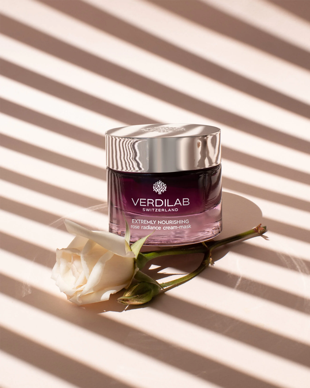 Rose cream mask is especially nourishing