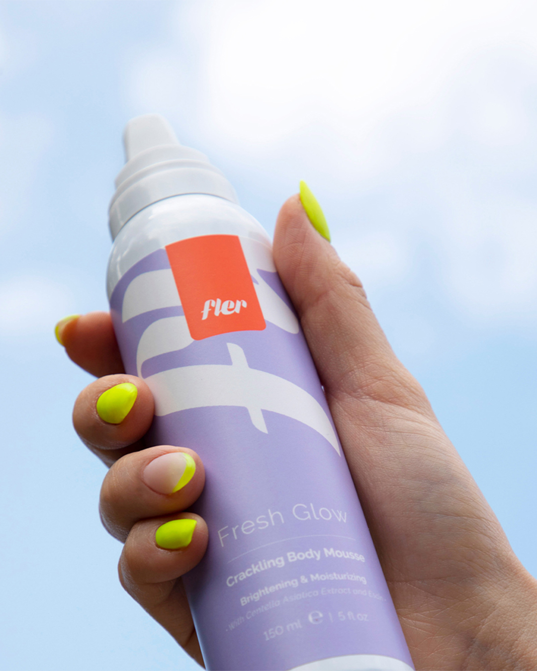 Moisturizing foam for radiant and fresh skin