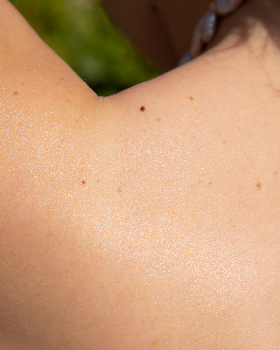 Moisturizing foam for radiant and fresh skin