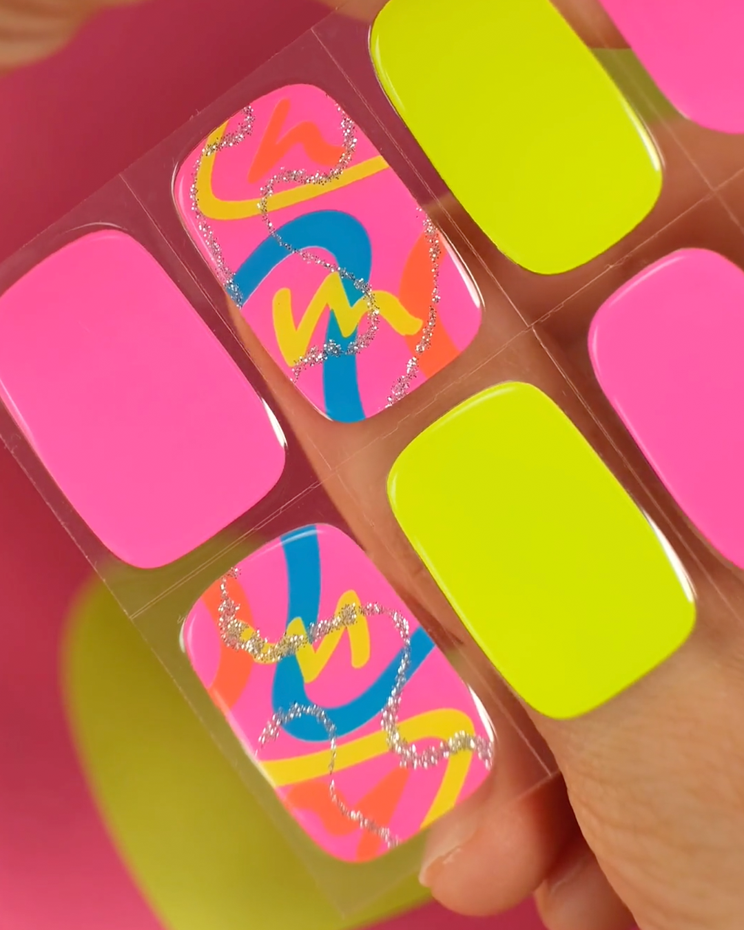 משחק עם רצועות ג'ל אמיתיות לציפורניים | Bold Fun & Lasting ישראל