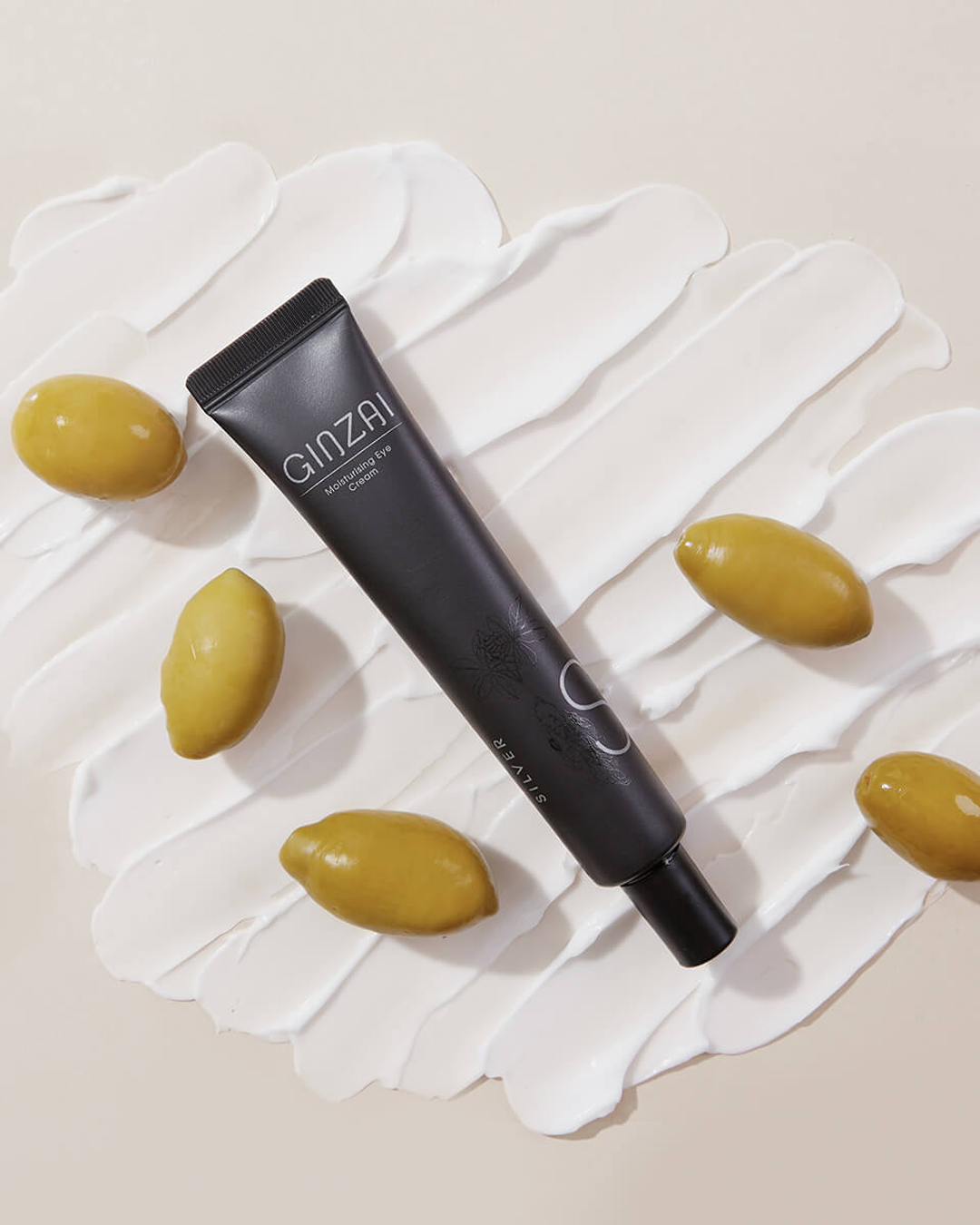 קרם לחות לעיניים עם ג'ינסנג היער השחור