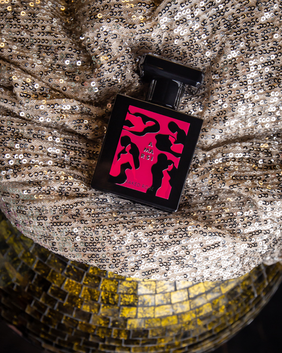 בושם יוניסקס בניחוח אלגנטי - NAKED ROSE