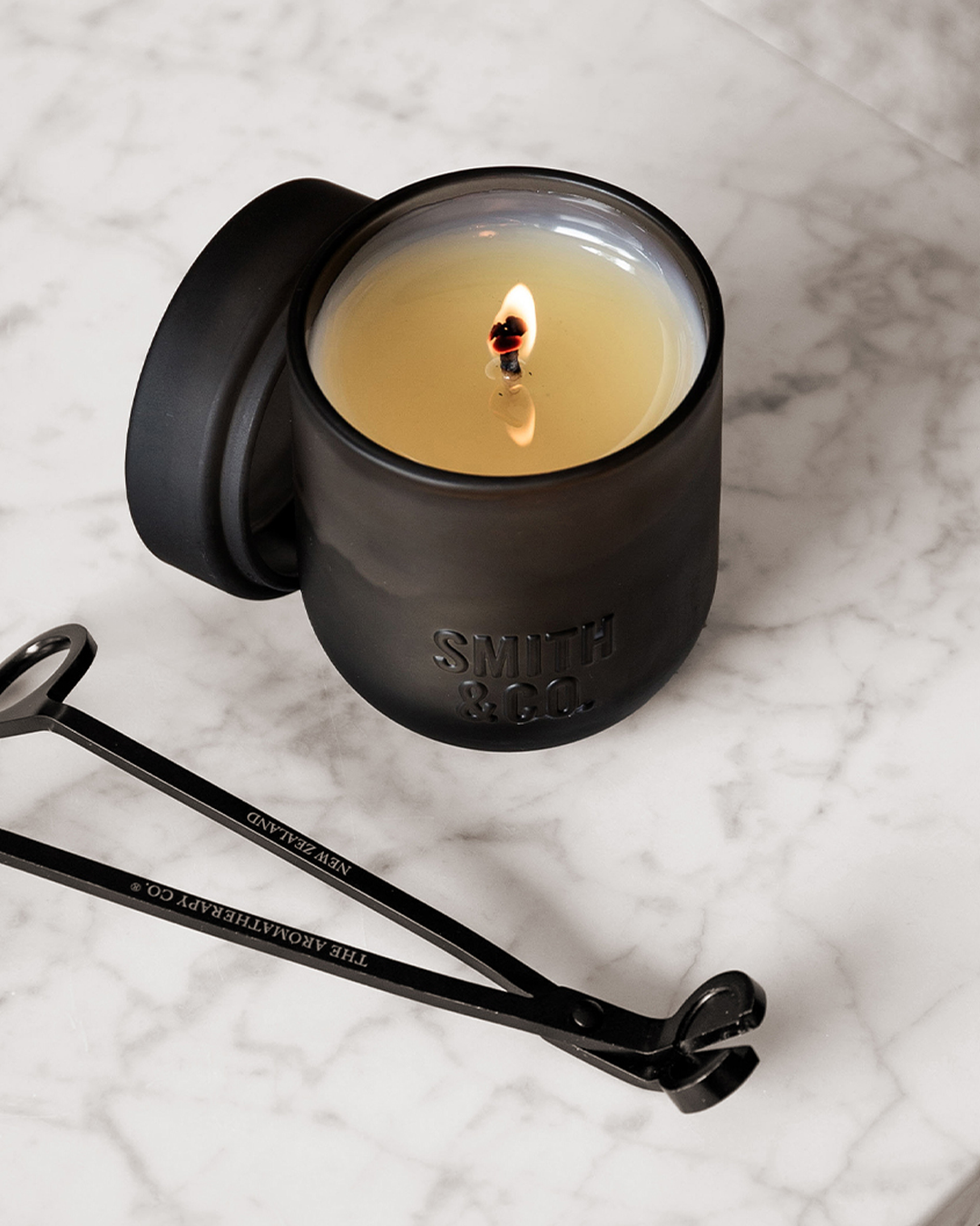Smith & Co. Candle - Tobacco & Cedarwood