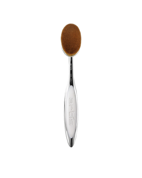Large Oval Makeup Brush No. 7